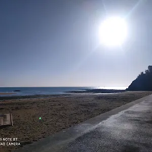  Hébergement de vacances Maisonnette De Bord De France